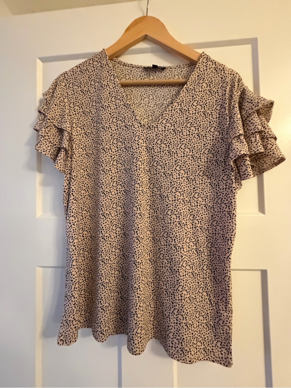 Adrianna Papell Cream and Black Dot V-Neck Ruffle Sleeve Top